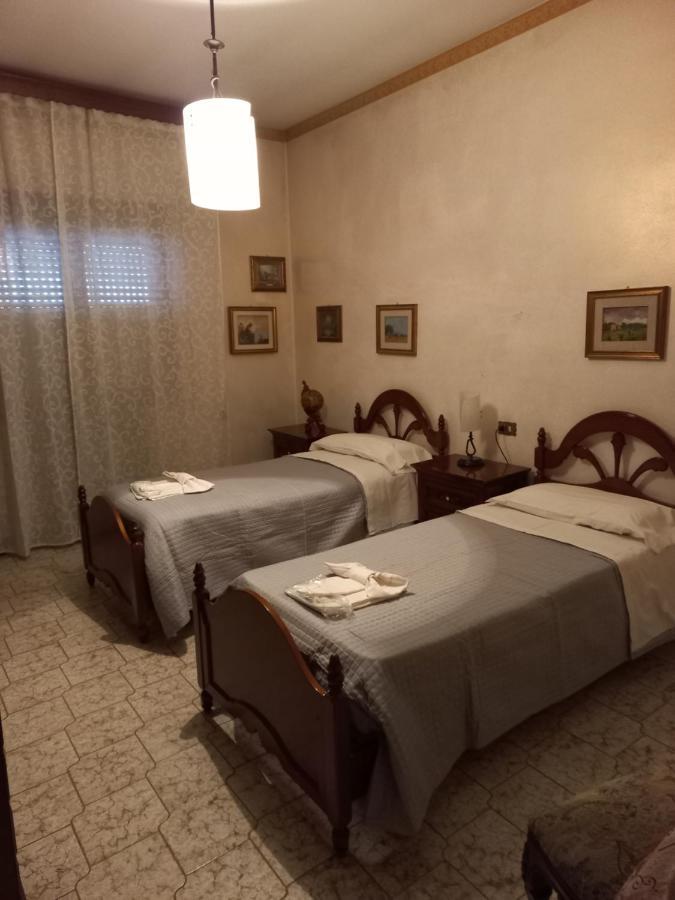 Casa Guerrino Bed & Breakfast LʼAquila Exterior foto